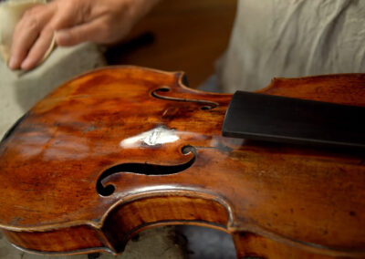 Die Geige von Ferdinand Adler in der Werkstatt, 2020